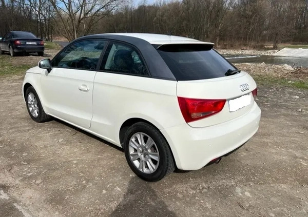 Audi A1 cena 34800 przebieg: 168000, rok produkcji 2012 z Opoczno małe 67